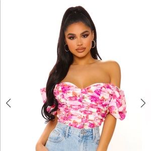 Flowers ruched top